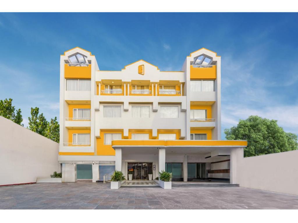 Bloom Hotel Katra Extérieur photo